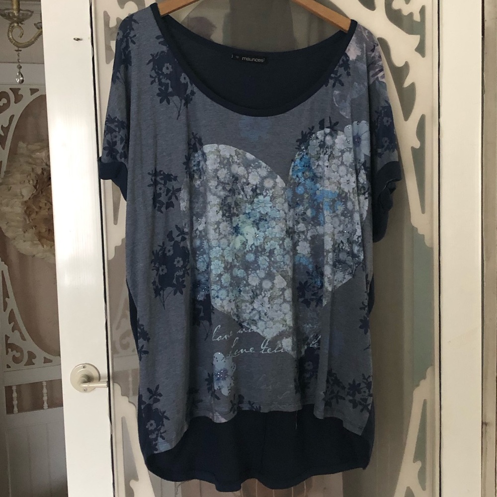 Maurice’s heart & floral screen print knit top sz3